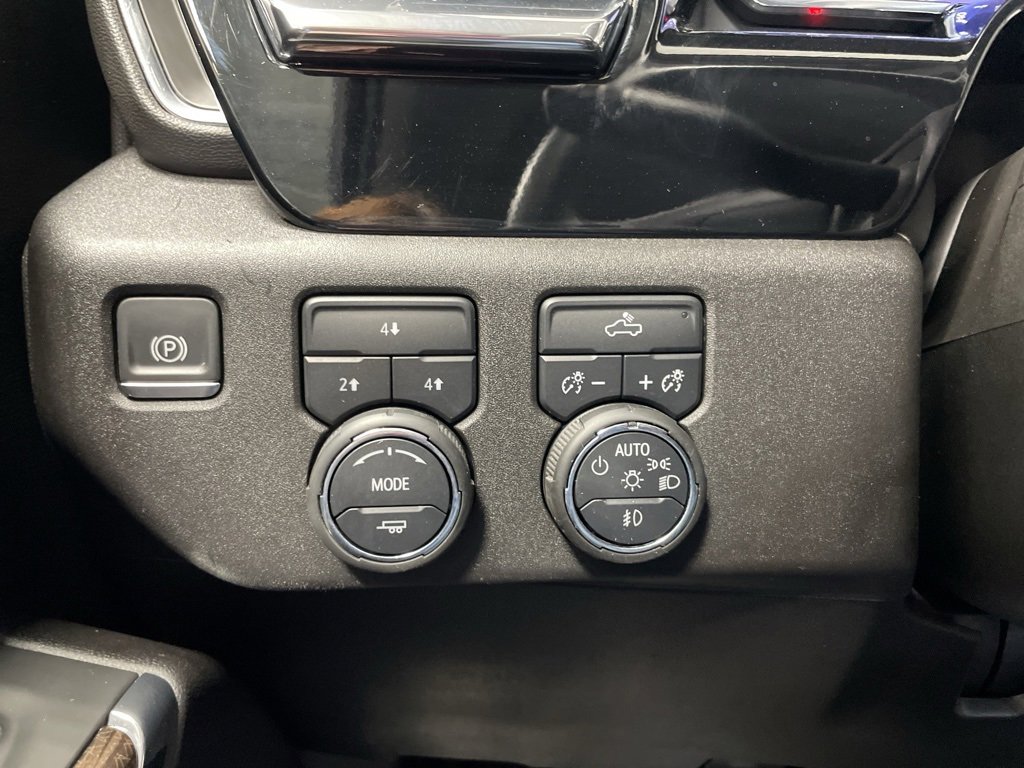 Used 2025 Chevrolet Silverado 2500 LT image 37