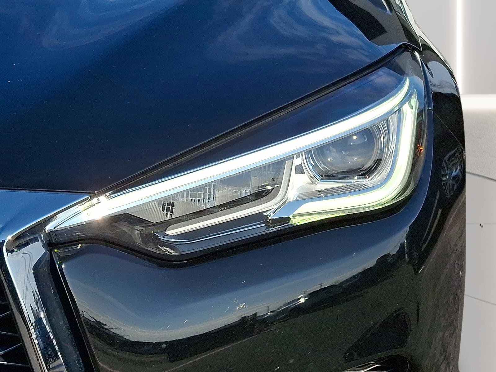 Used 2020 INFINITI QX50 Luxe w/ Cargo Package image 8