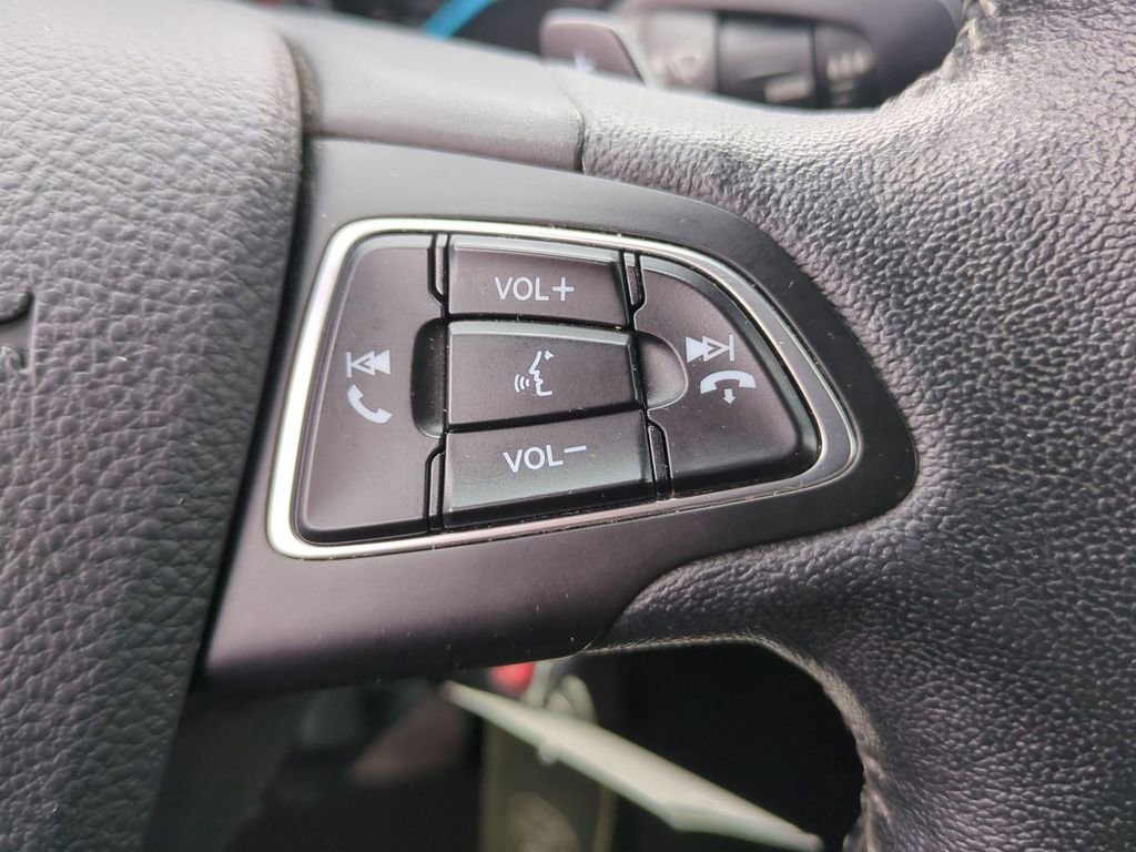 Used 2017 Ford Escape SE w/ SE Sport Appearance Package image 20