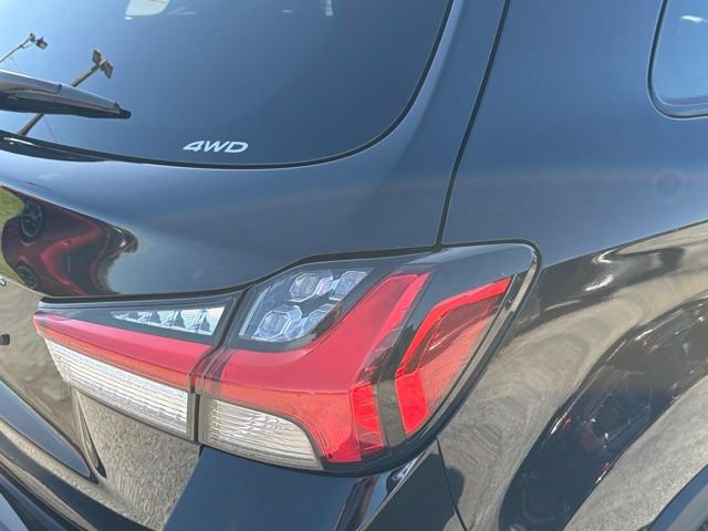 Used 2025 Mitsubishi Outlander Sport ES AWD/4WD image 12