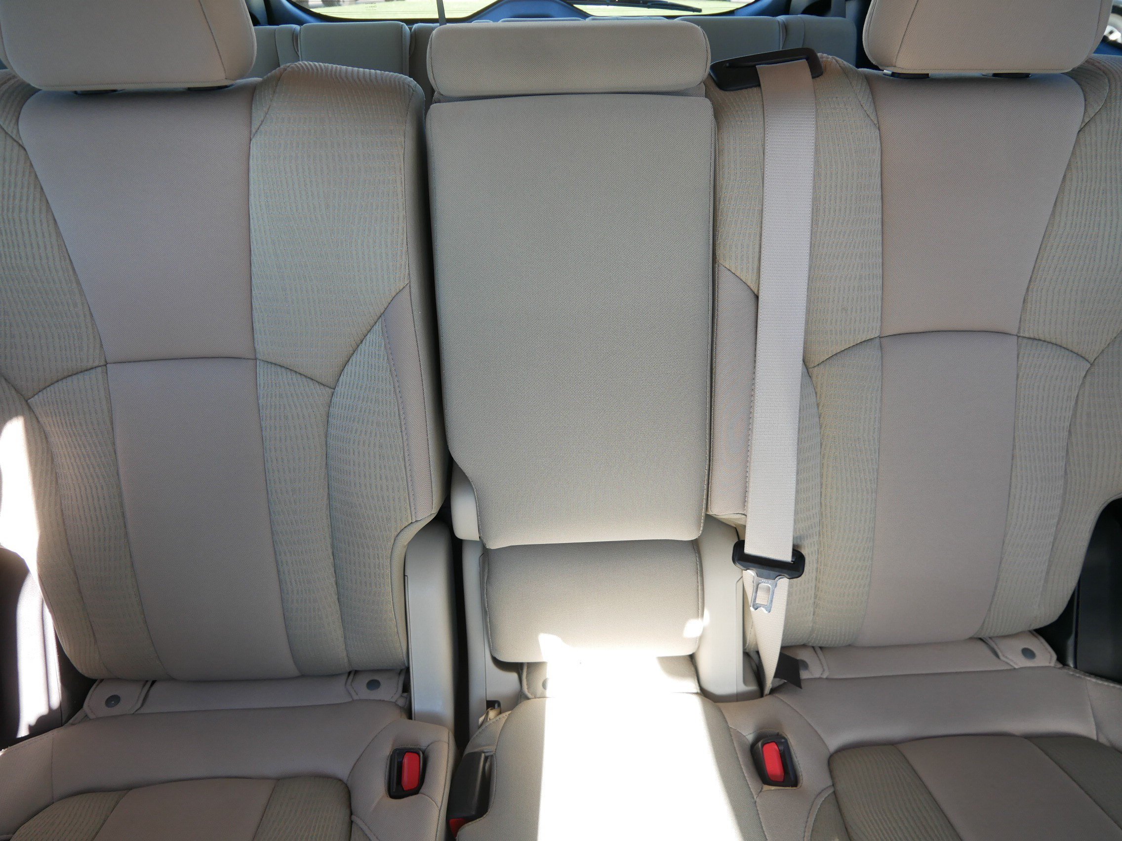 Used 2024 Subaru Ascent Premium w/ Convenience Package AWD/4WD image 13
