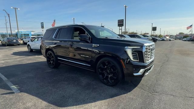 New 2026 GMC Yukon Denali w/ Denali Reserve Package AWD/4WD image 2