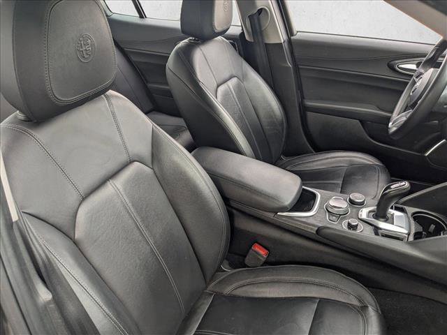 Used 2020 Alfa Romeo Giulia image 19