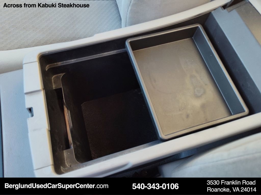 Used 2008 Toyota Camry LE image 30