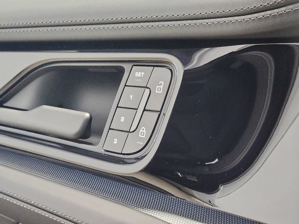 New 2026 Porsche Panamera 4 AWD/4WD image 21