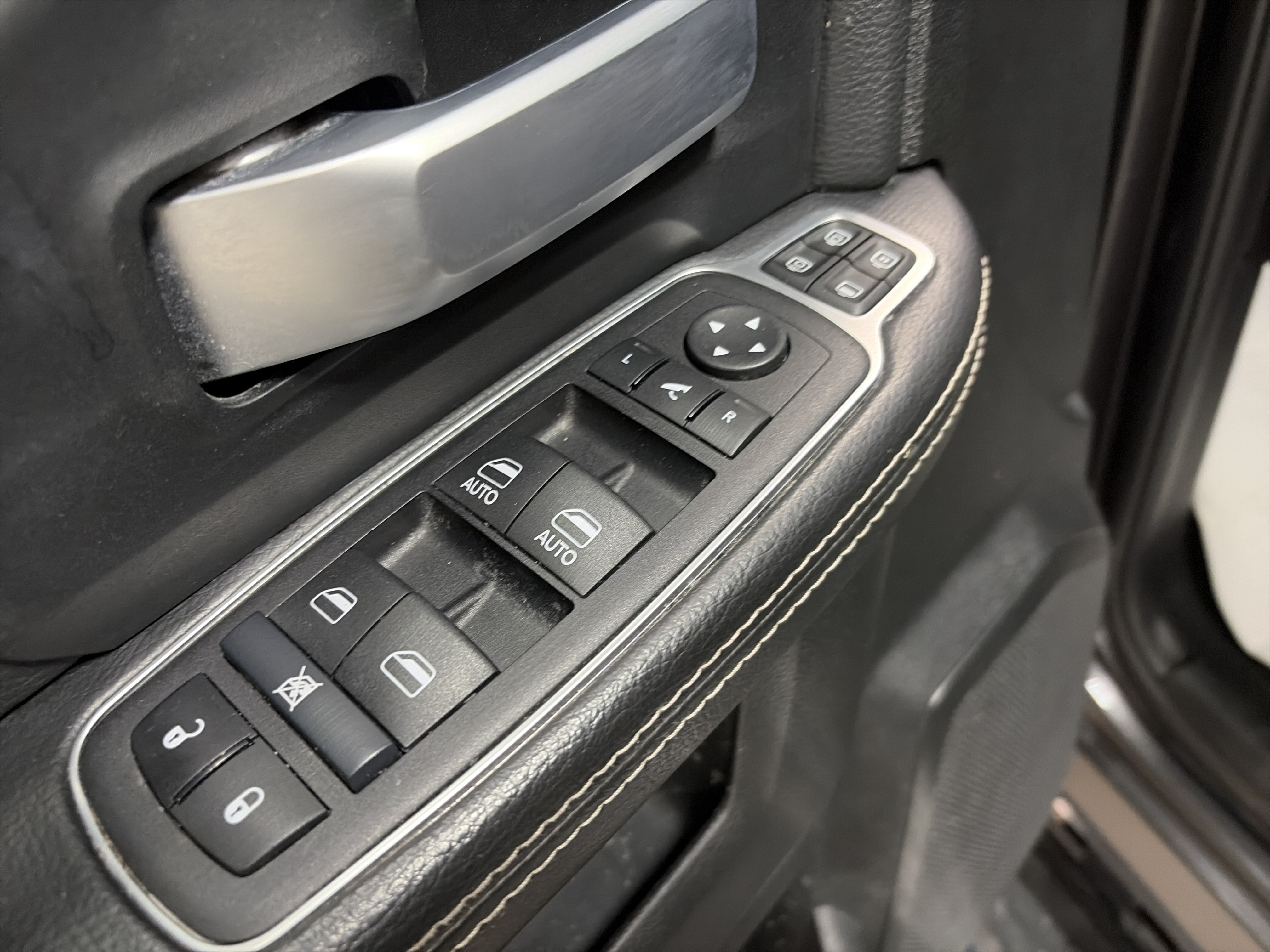 Used 2024 RAM 2500 Big Horn AWD/4WD image 23