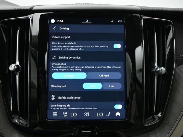 Used 2024 Volvo XC60 B5 Ultimate w/ Protection Package Premier image 14