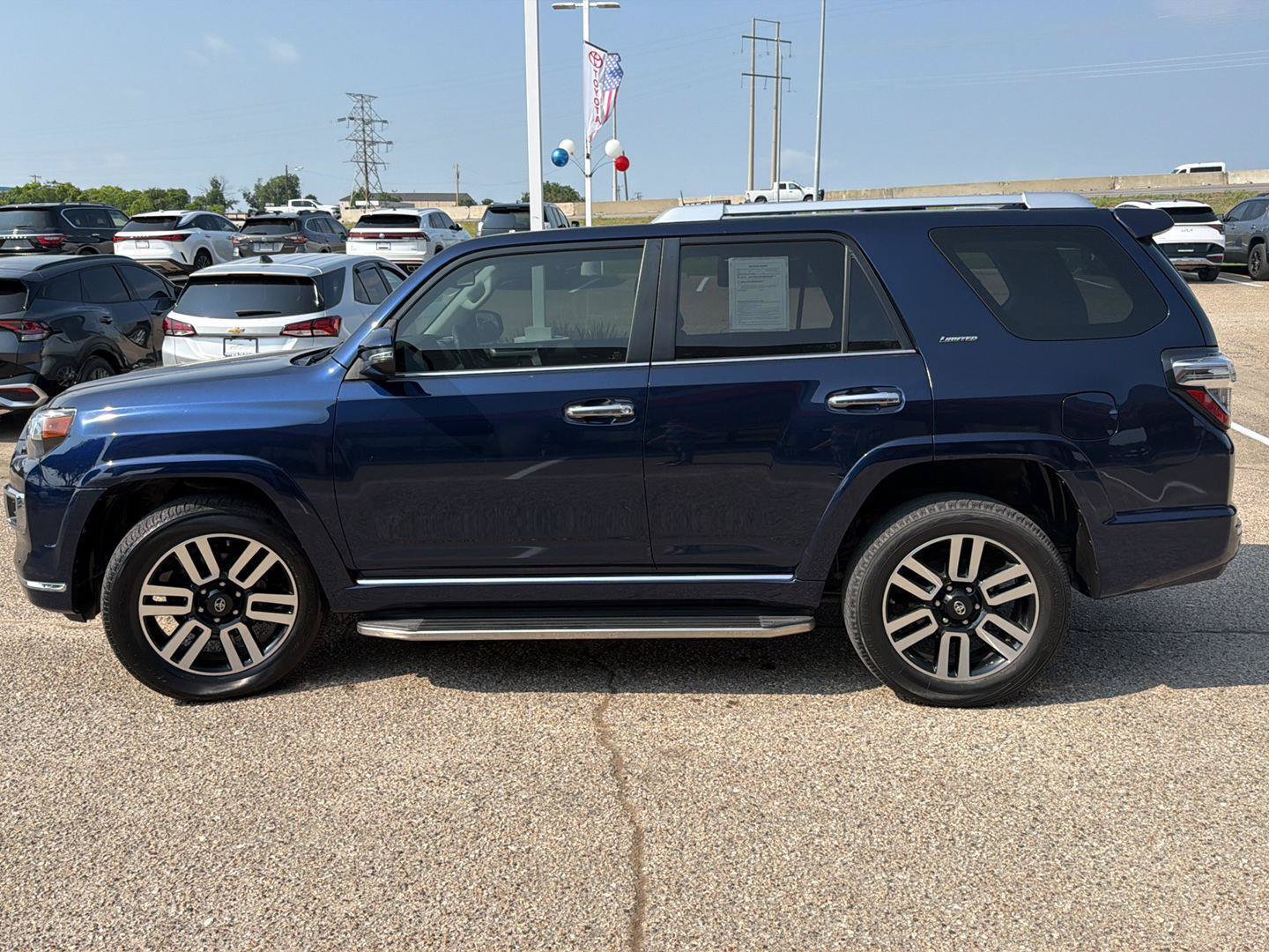 Used 2021 Toyota 4Runner Limited AWD/4WD image 6