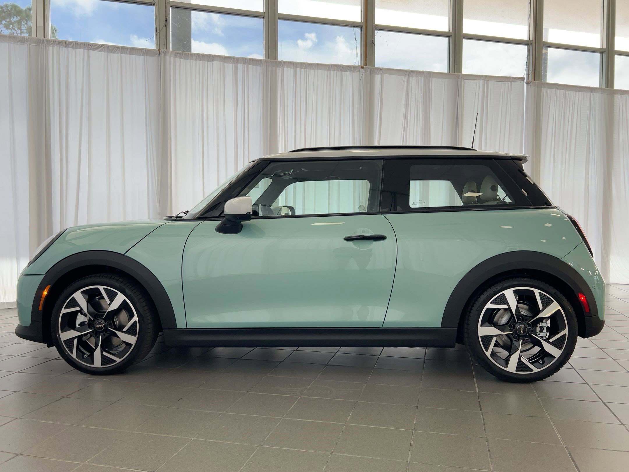 New 2026 MINI Cooper S image 2