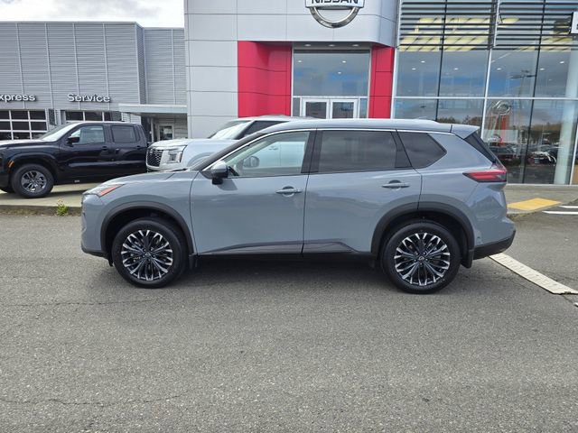 Used 2025 Nissan Rogue SL w/ Tech Package image 3