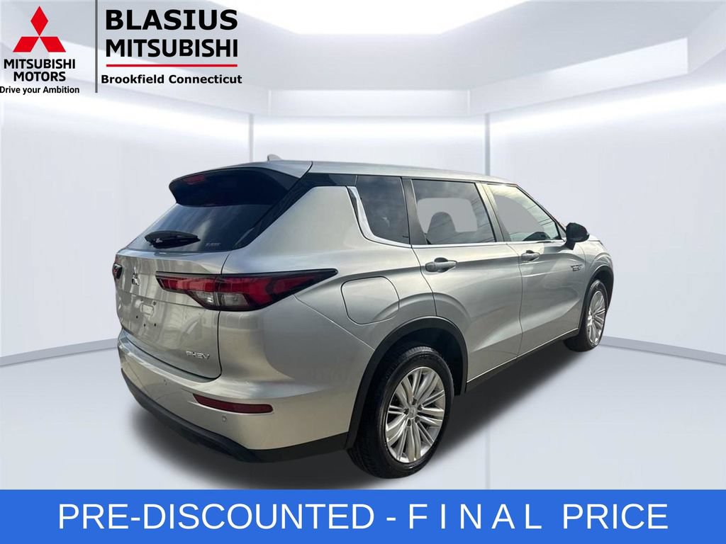 Used 2025 Mitsubishi Outlander ES AWD/4WD image 15