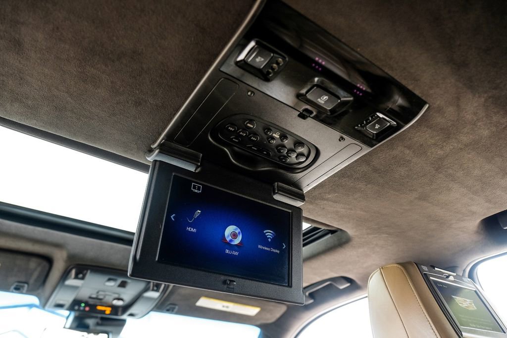 Used 2019 Cadillac Escalade Platinum image 42