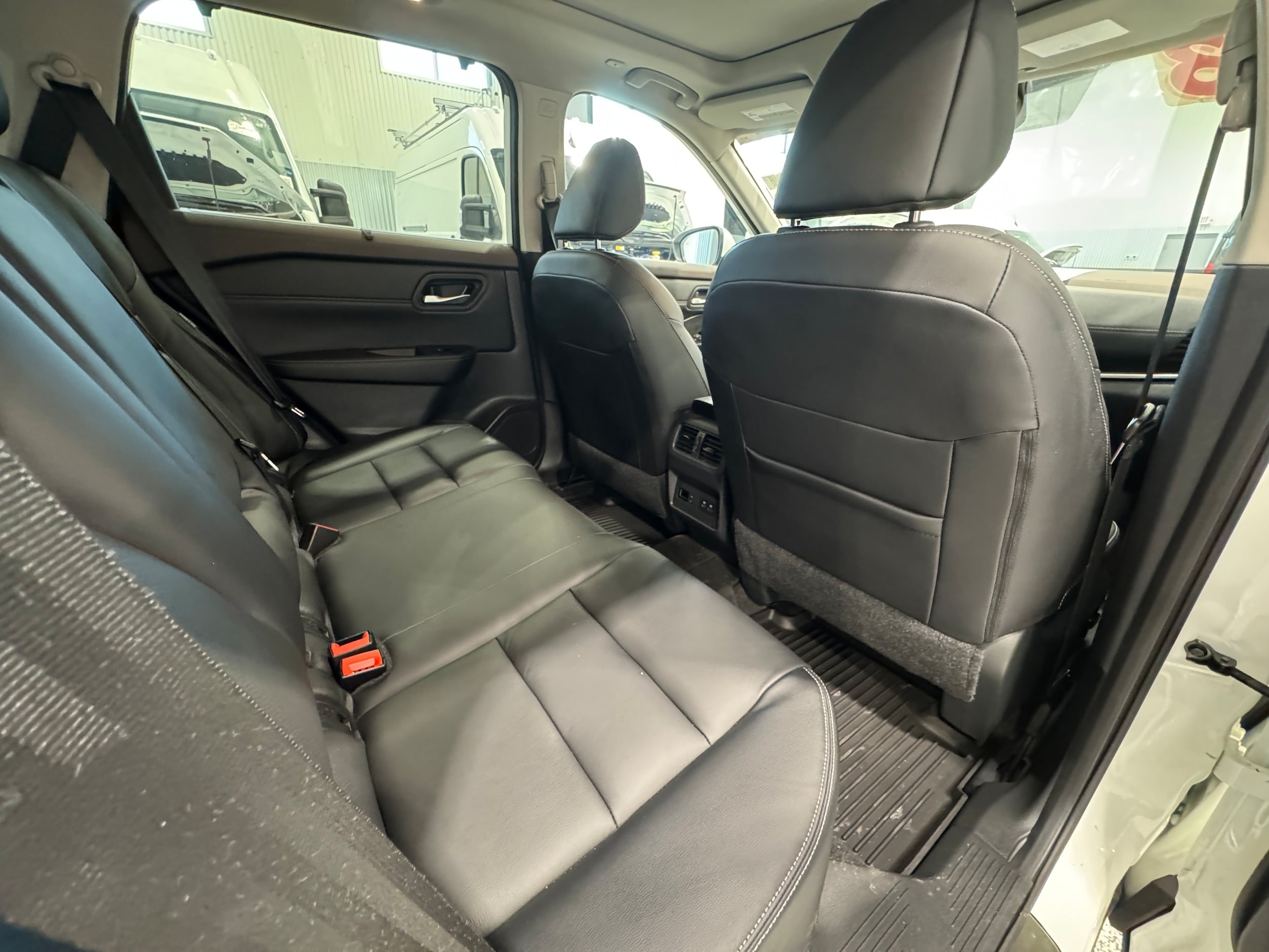 Used 2023 Nissan Rogue SL w/ SL Premium Package AWD/4WD image 12