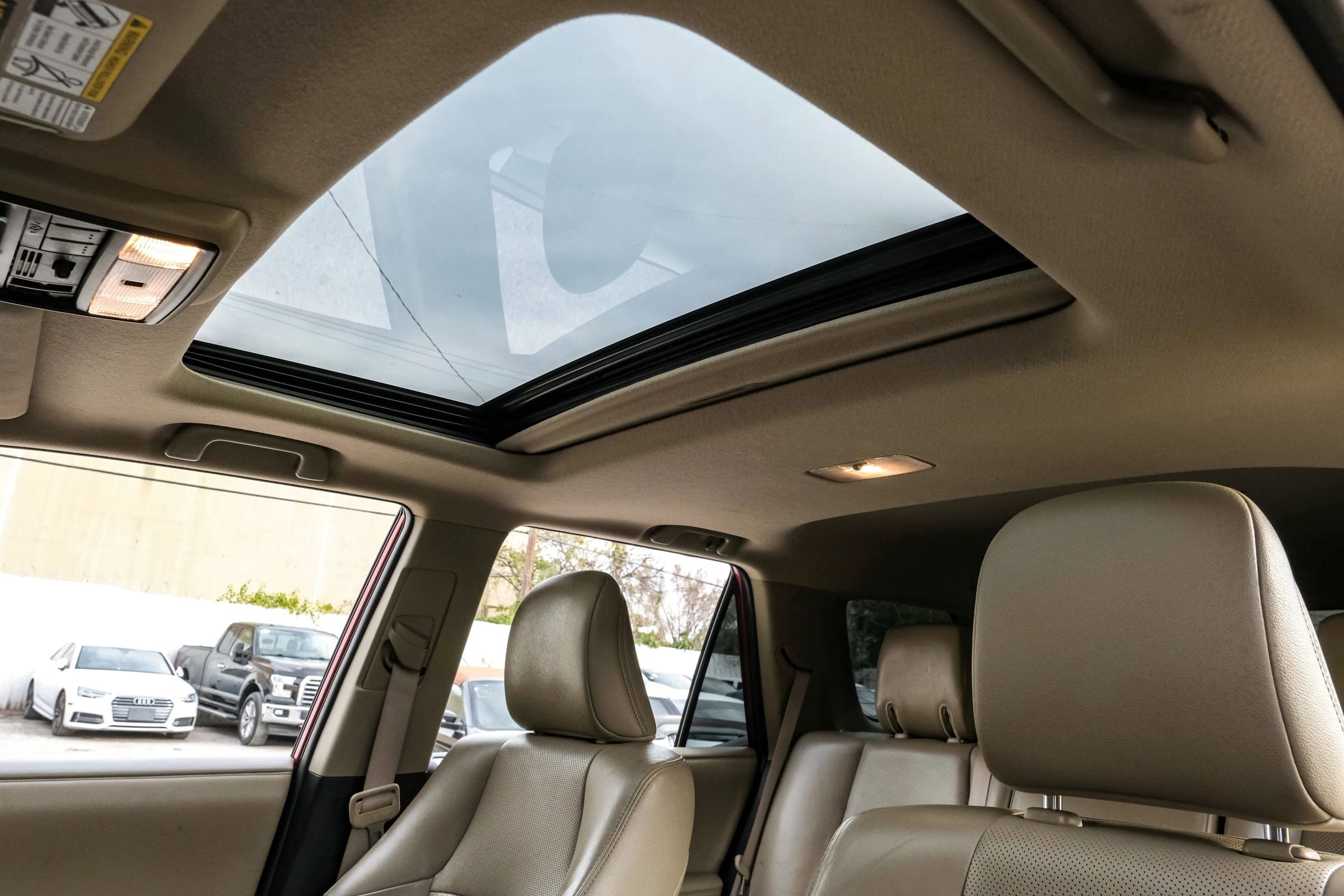 Used 2014 Toyota 4Runner Limited image 4