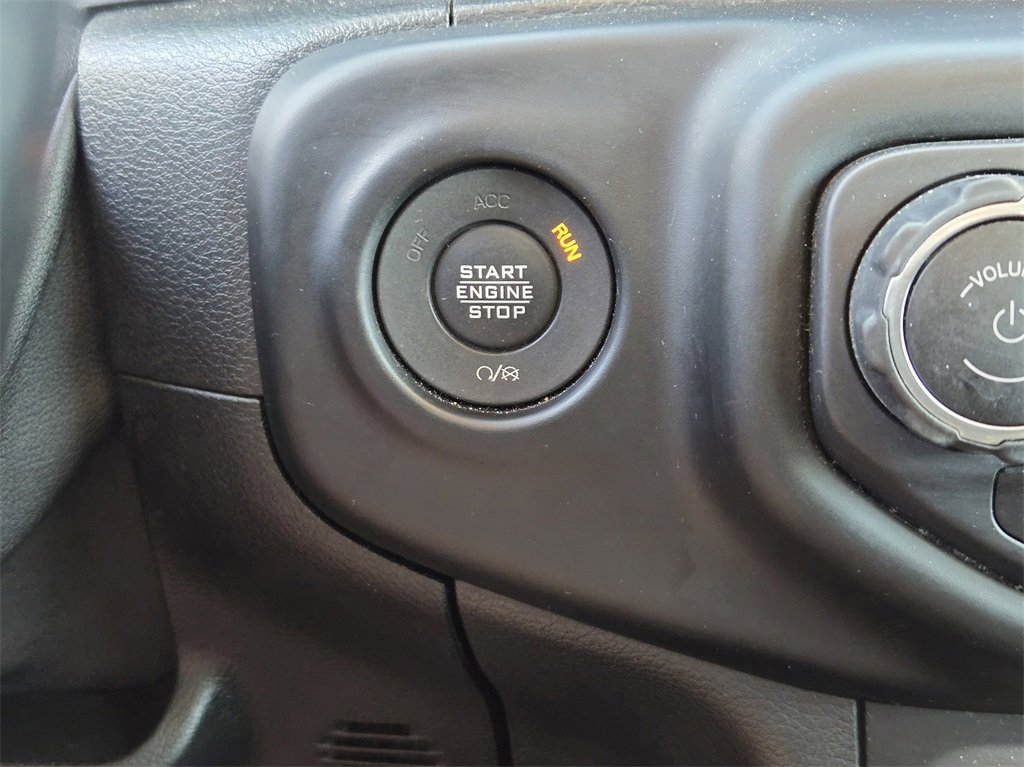 Used 2020 Jeep Gladiator Overland w/ Popular Equipment Package image 21