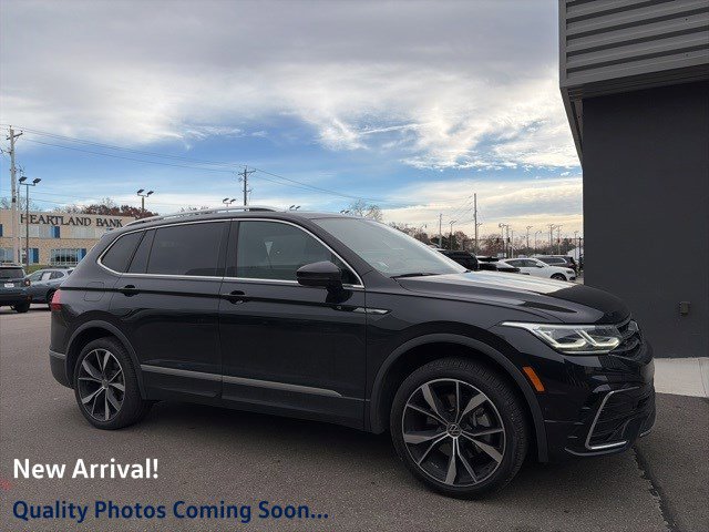 Used 2023 Volkswagen Tiguan SEL R-Line