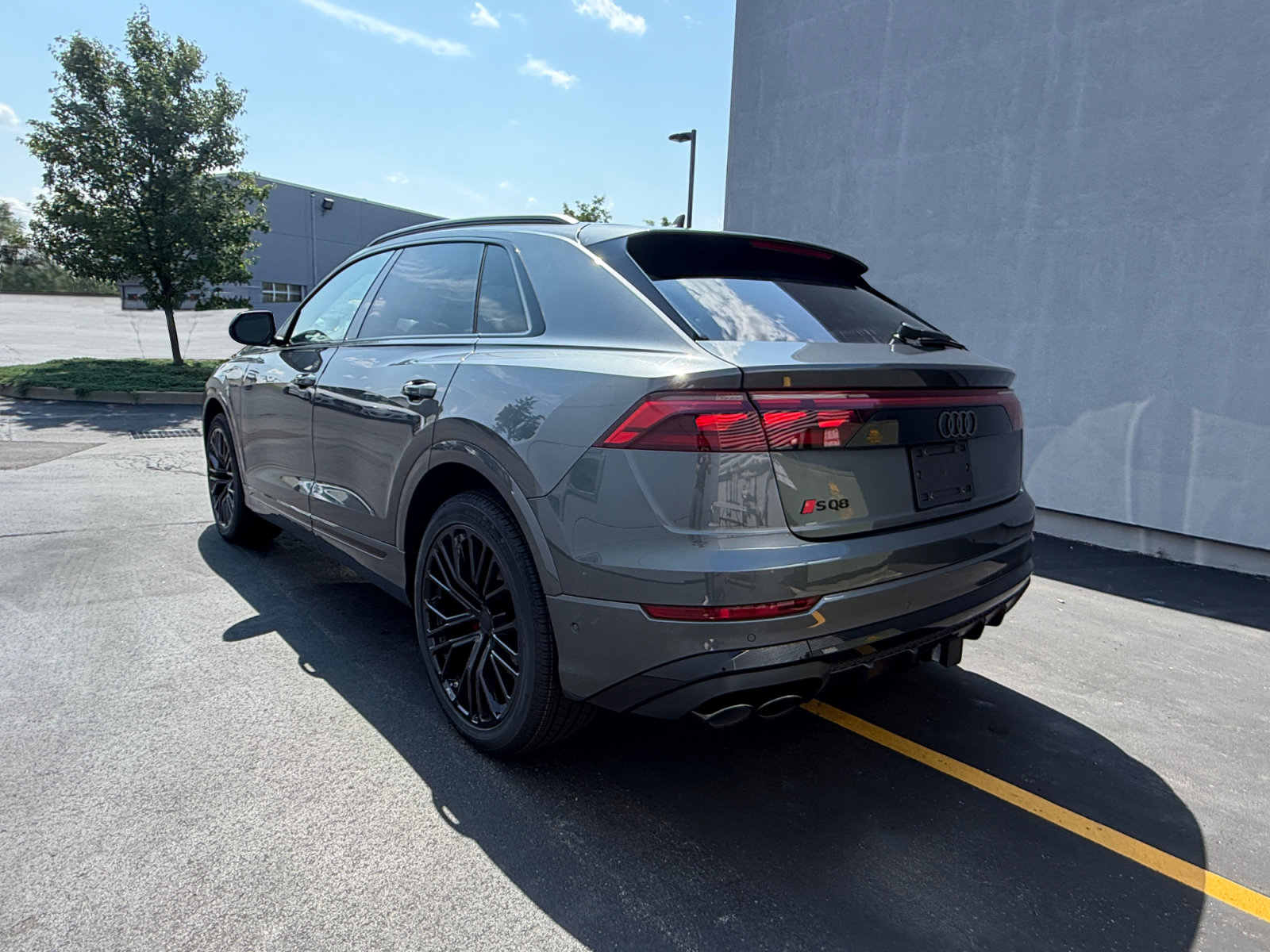 New 2026 Audi SQ8 Prestige AWD/4WD image 3