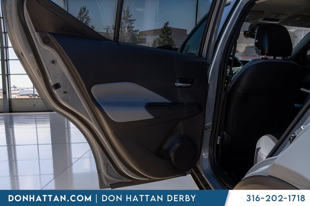 Used 2023 Nissan Kicks SR w/ SR Premium Package FWD image 19
