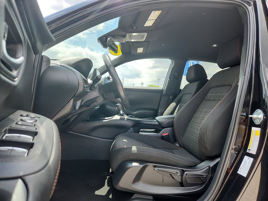 Used 2025 Honda HR-V Sport image 8