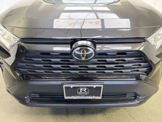 Used 2019 Toyota RAV4 XLE Premium w/ Cold Weather Package AWD/4WD image 26