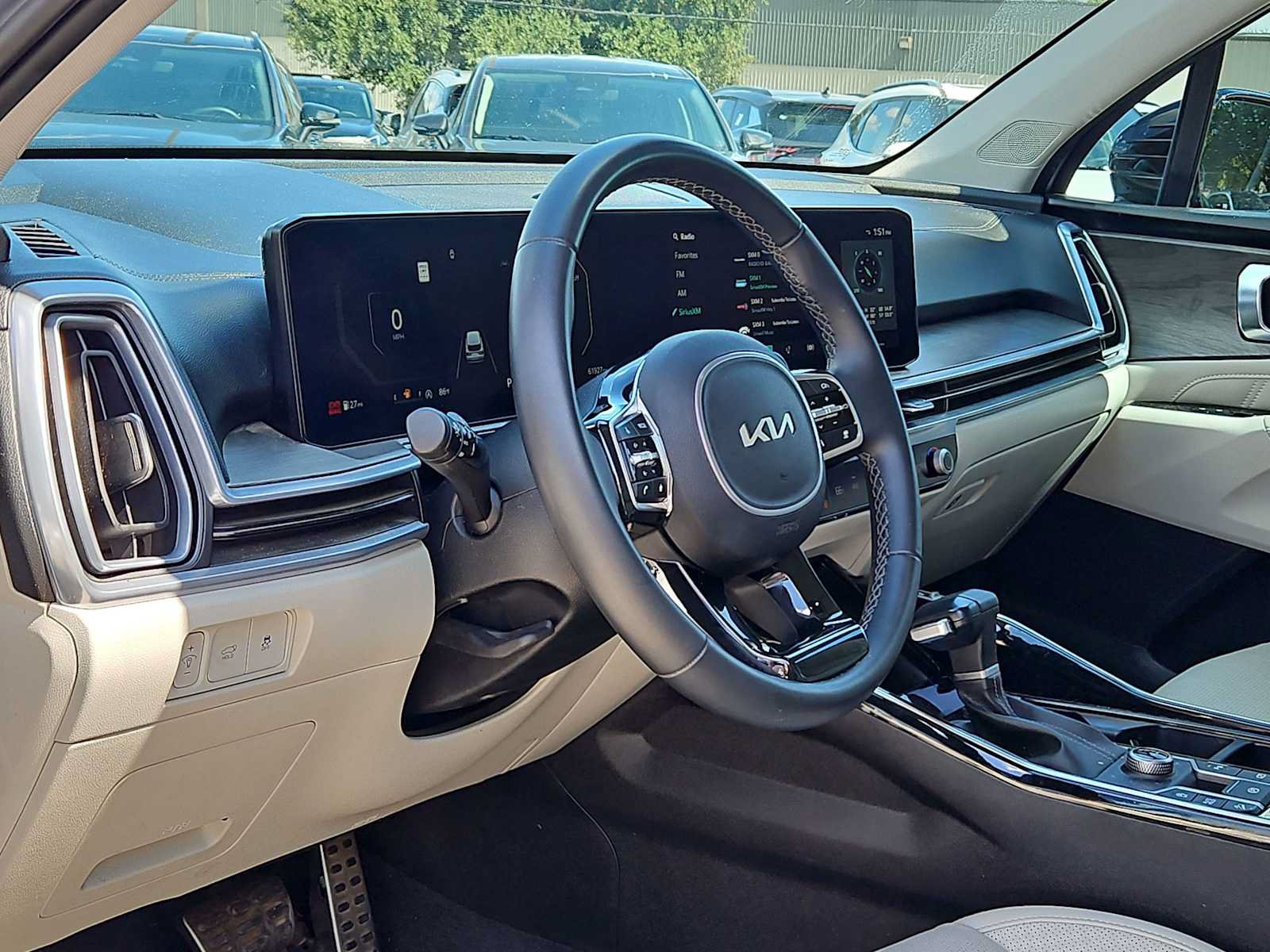Certified 2024 Kia Sorento SX AWD/4WD image 2