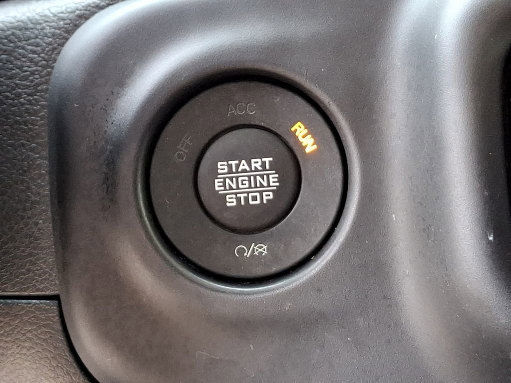 Used 2023 Jeep Wrangler Unlimited Sahara w/ Cold Weather Group image 25