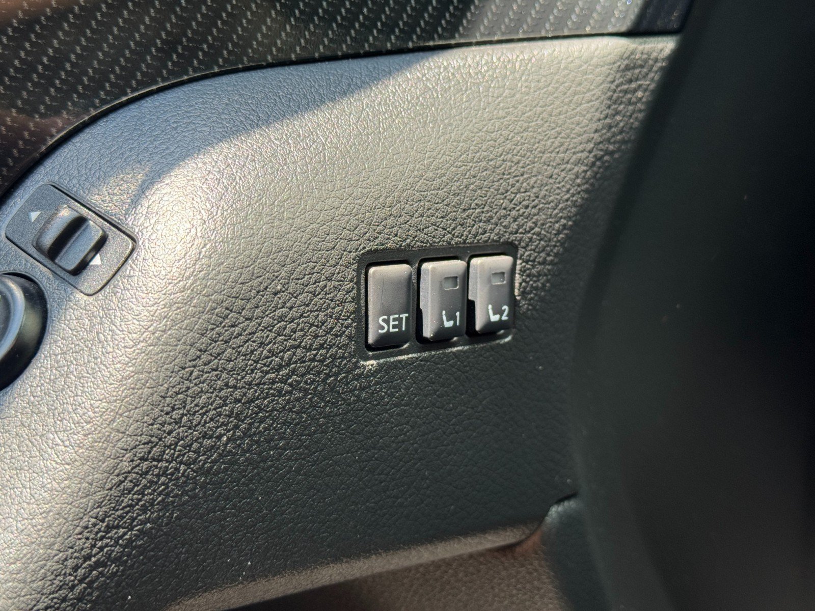 Used 2019 Nissan Rogue SL AWD/4WD image 16