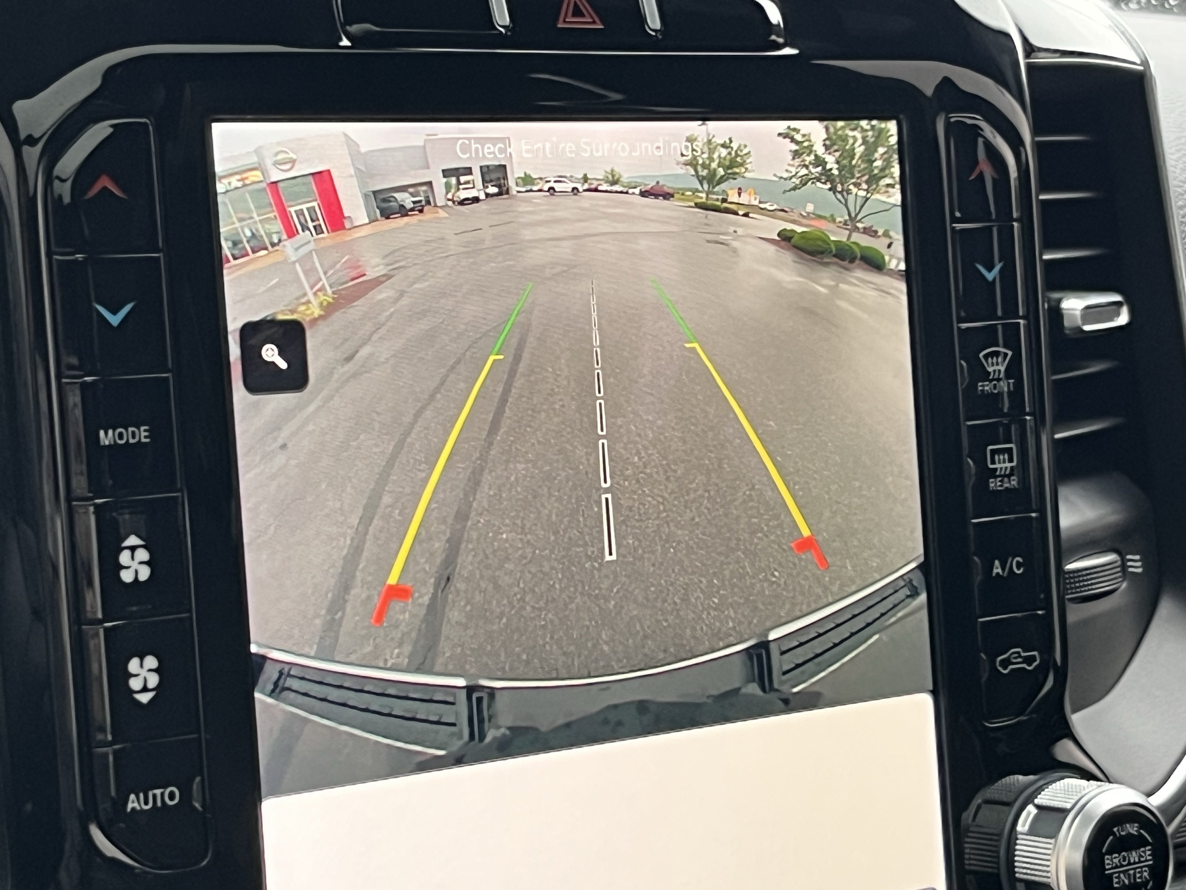 Used 2022 RAM 1500 Laramie AWD/4WD image 34