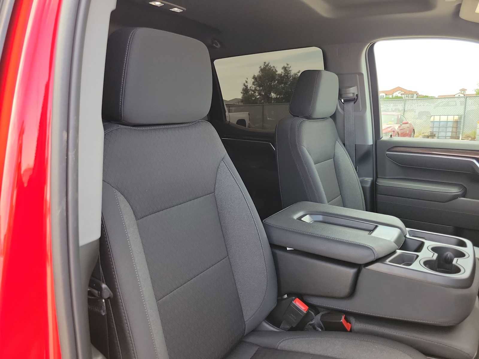 Used 2026 Chevrolet Silverado 1500 LT RWD image 18