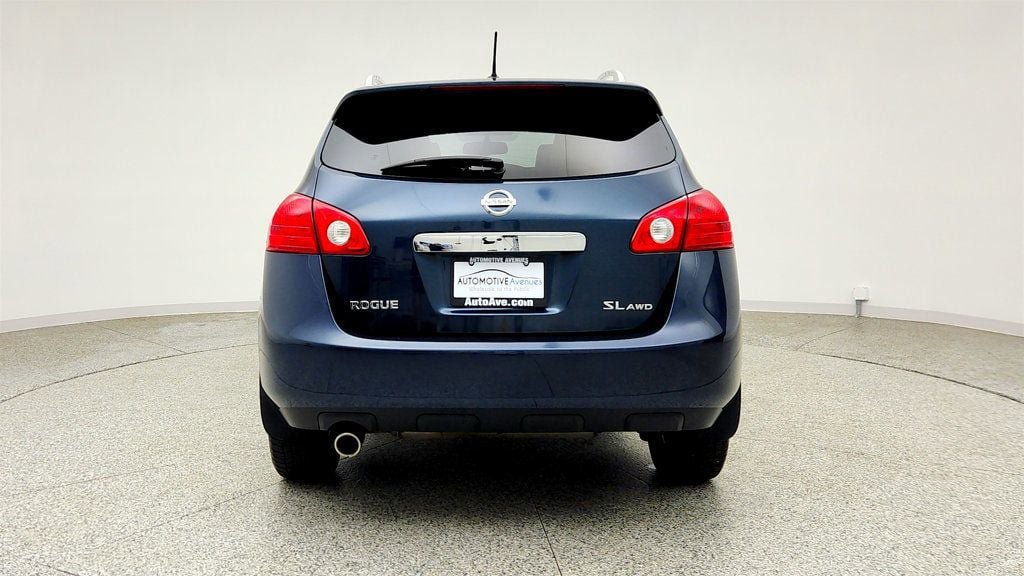 Used 2013 Nissan Rogue SL AWD/4WD image 6
