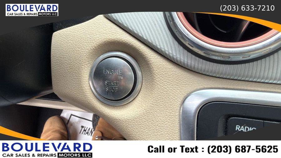 Used 2016 Mercedes-Benz GLA 250 4MATIC image 23