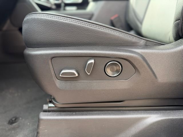 Used 2025 GMC Sierra 1500 Denali w/ Denali Reserve Package image 16