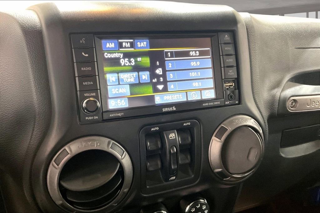 Used 2015 Jeep Wrangler Unlimited Sport w/ Power Convenience Group AWD/4WD image 6