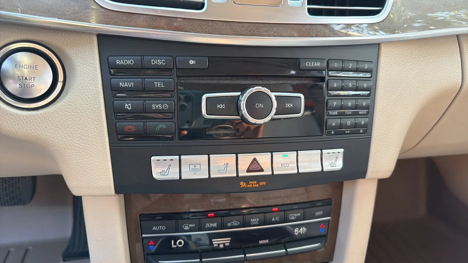 Used 2014 Mercedes-Benz E 350 4MATIC Sedan image 29