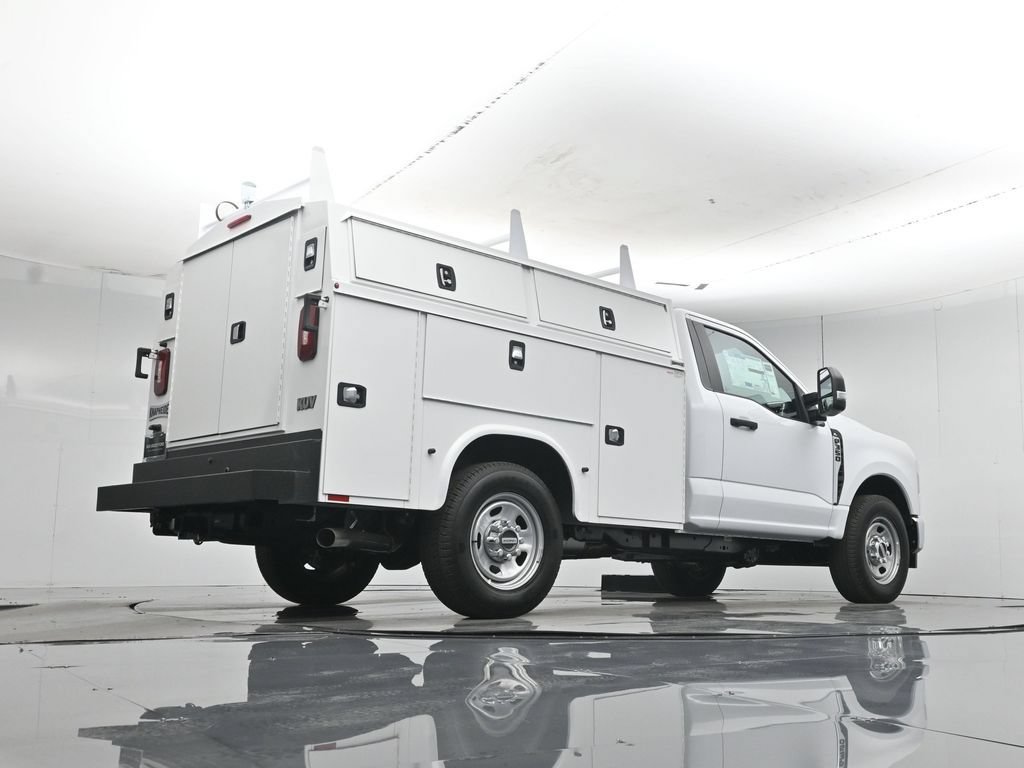 New 2026 Ford F350 XL w/ XL Chrome Package RWD image 48