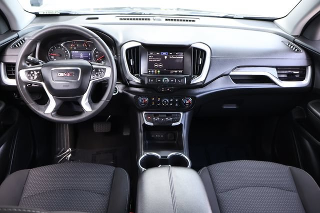 Used 2022 GMC Terrain SLE w/ Driver Convenience Package FWD image 15