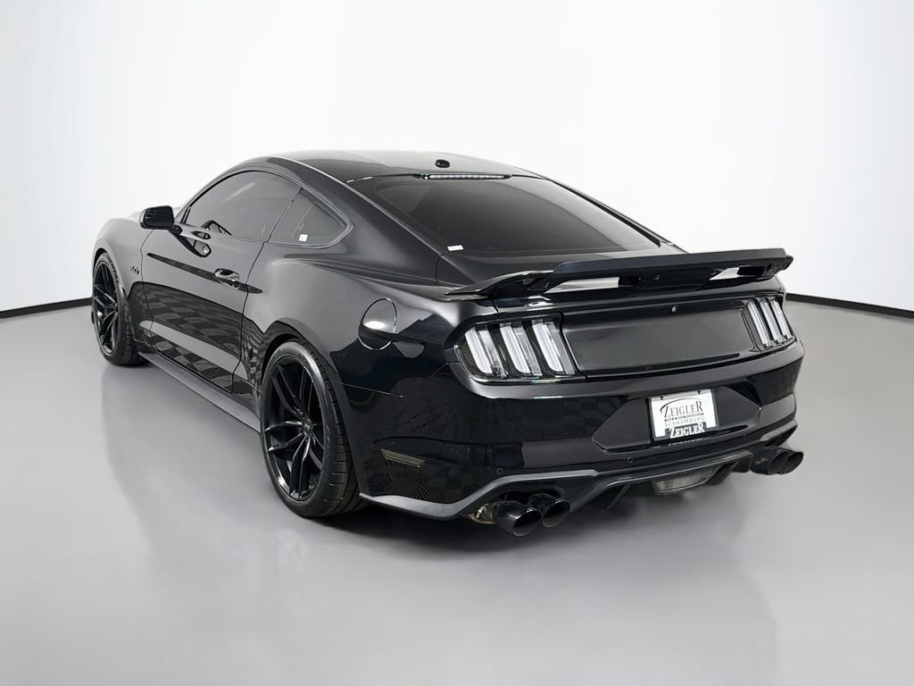 Used 2019 Ford Mustang GT w/ Equipment Group 301A RWD image 5