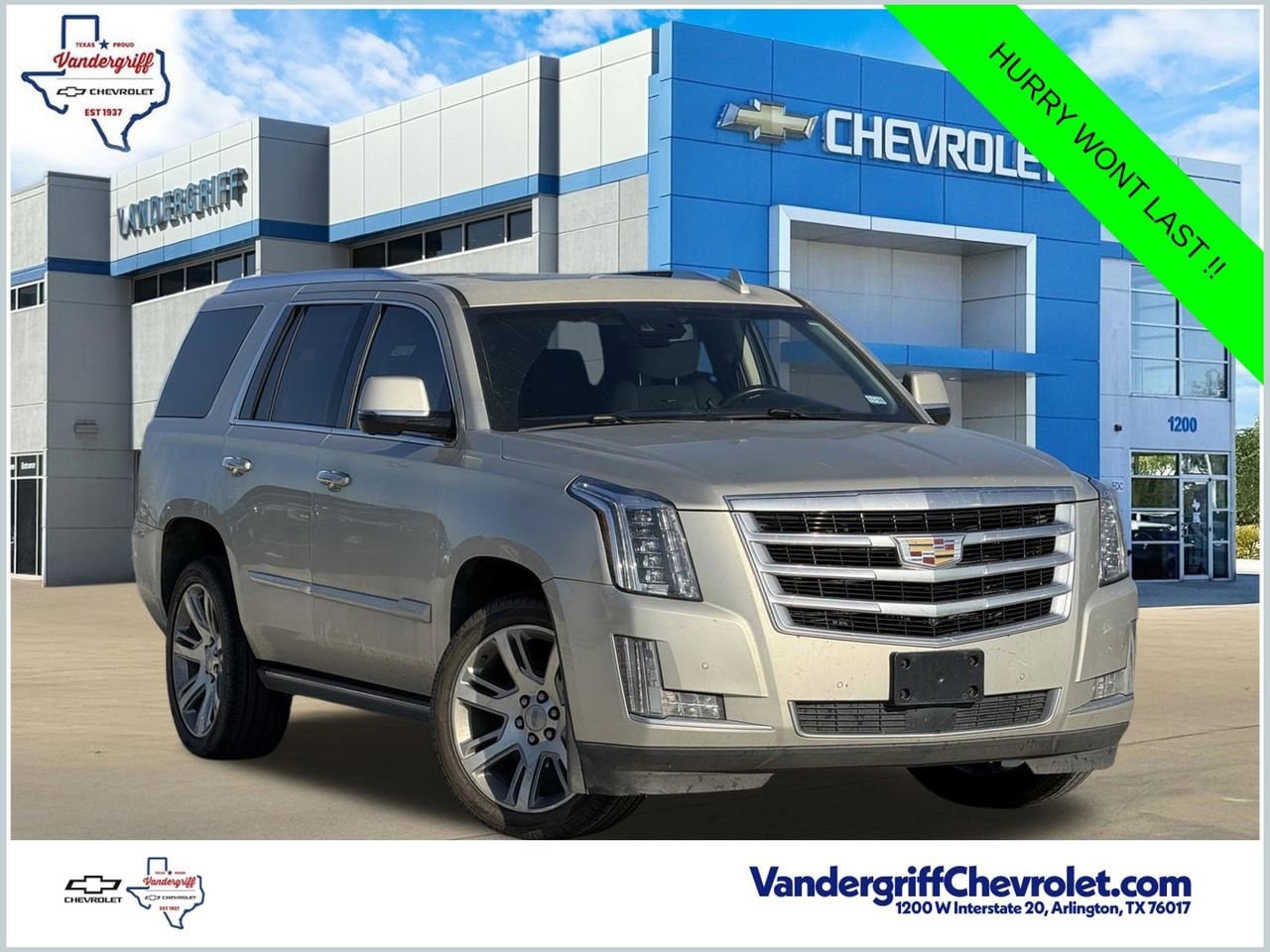 Used 2015 Cadillac Escalade Premium RWD image 1