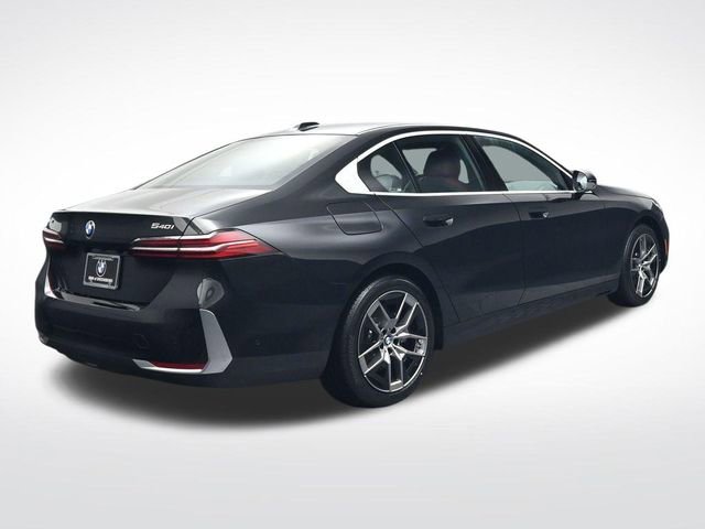 New 2026 BMW 540i xDrive w/ Premium Package AWD/4WD image 4
