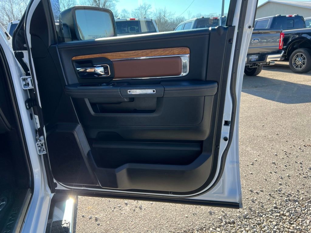 Used 2015 RAM 1500 Laramie Longhorn image 20