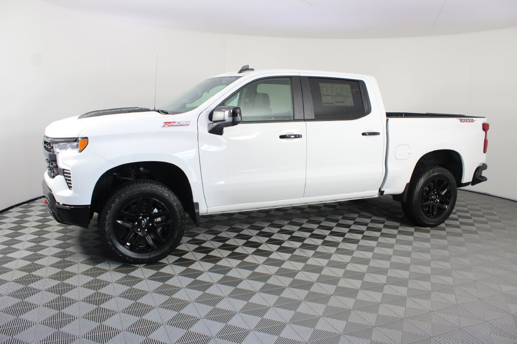 New 2026 Chevrolet Silverado 1500 LT Trail Boss w/ LT Trail Boss Premium Package AWD/4WD image 2