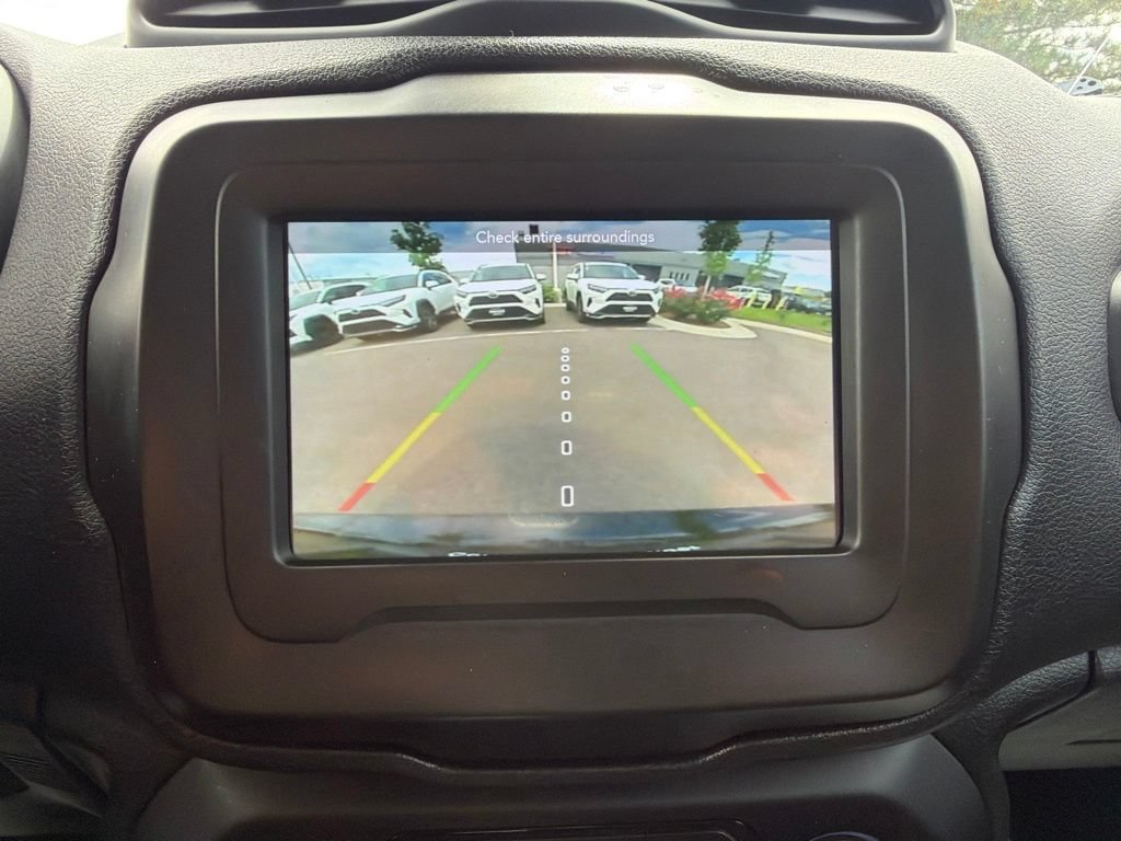Used 2020 Jeep Renegade Latitude w/ Popular Equipment Group AWD/4WD image 32