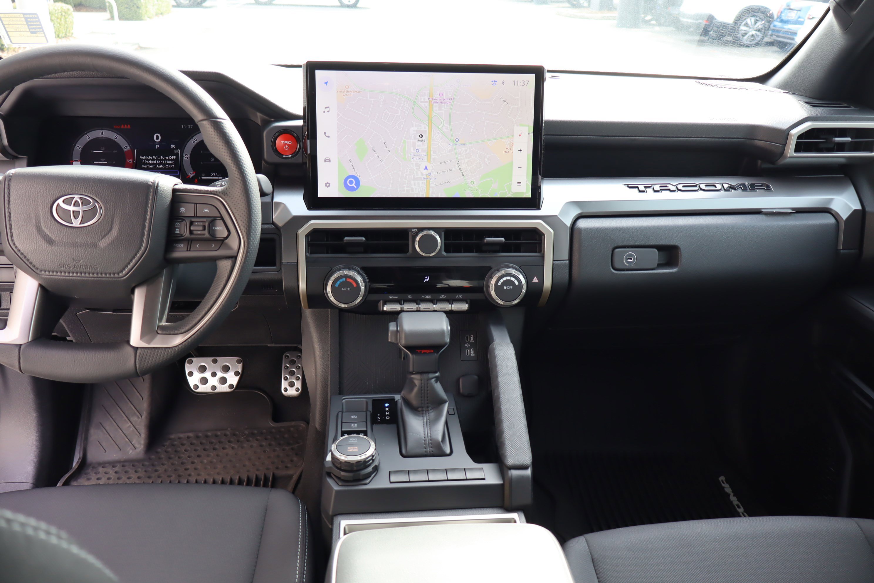 Used 2025 Toyota Tacoma TRD Sport image 18