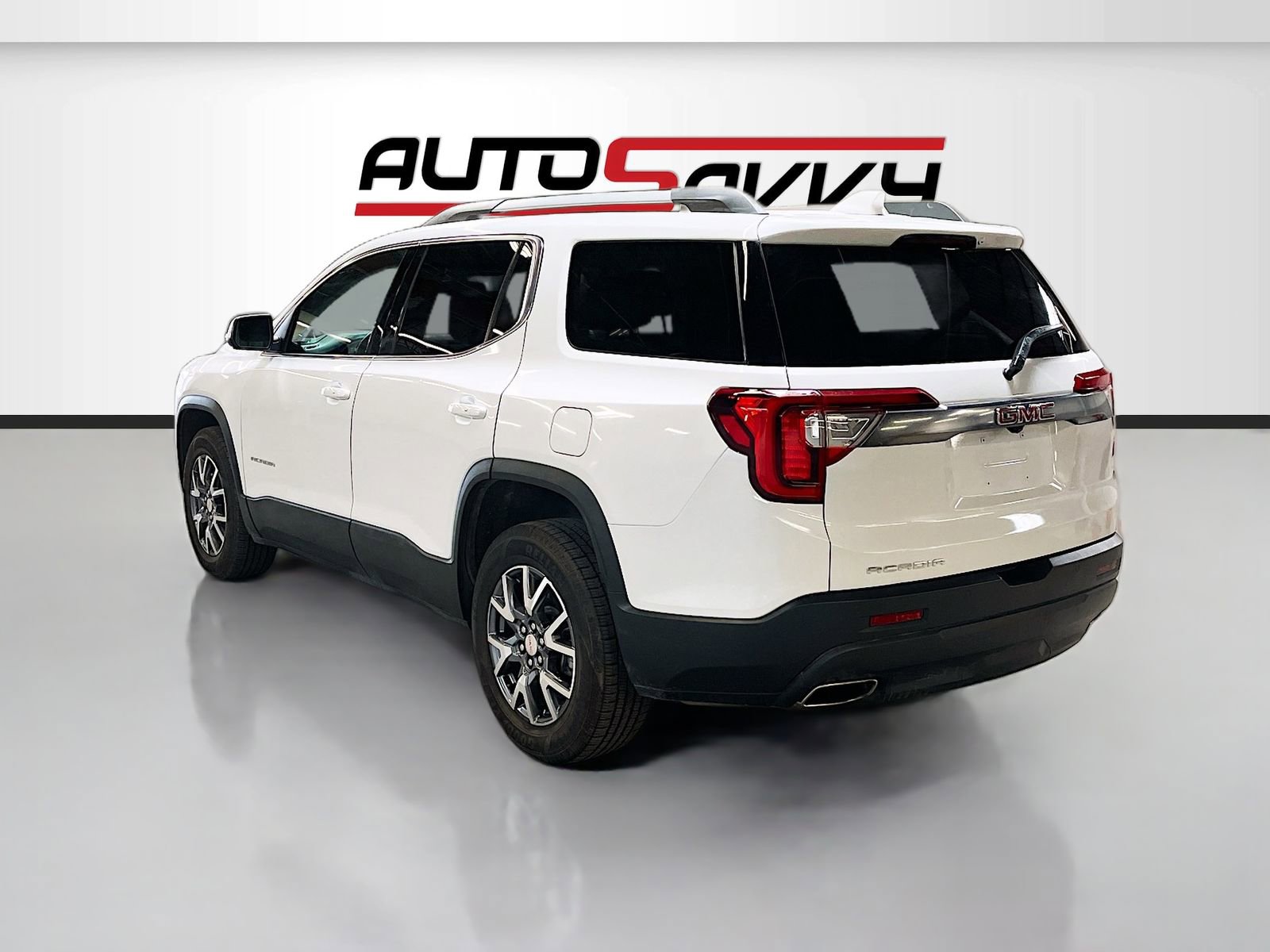 Used 2022 GMC Acadia SLT w/ Technology Package image 5