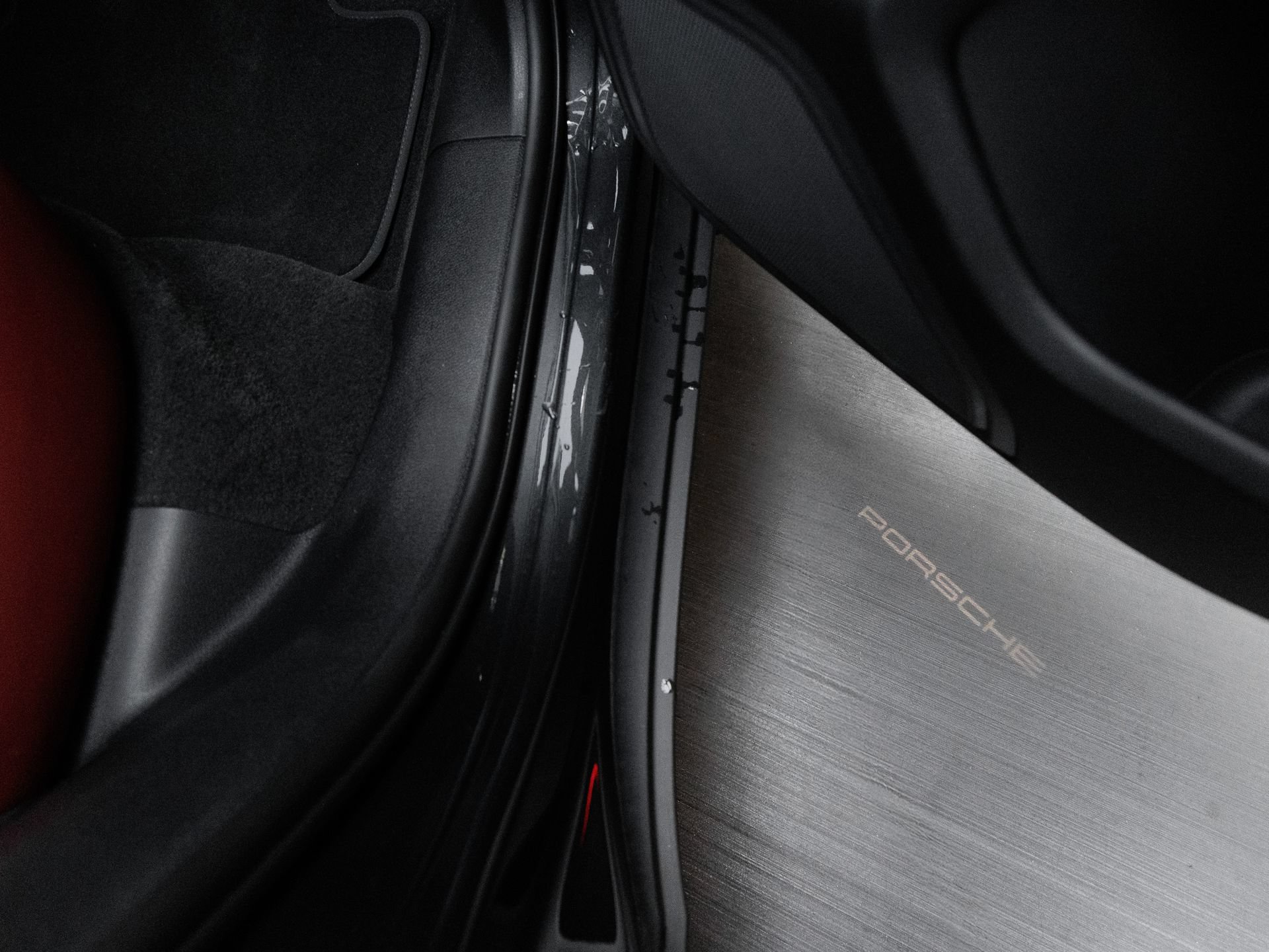 Certified 2023 Porsche Macan S AWD/4WD image 35