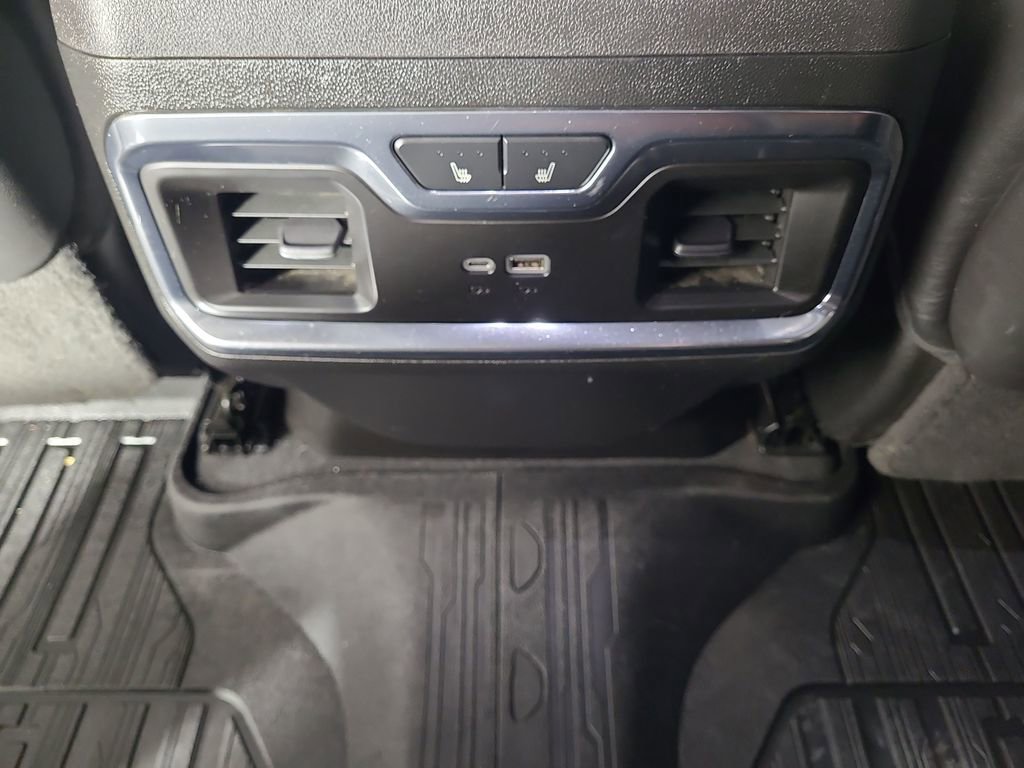 Used 2024 GMC Sierra 3500 Denali Ultimate image 18