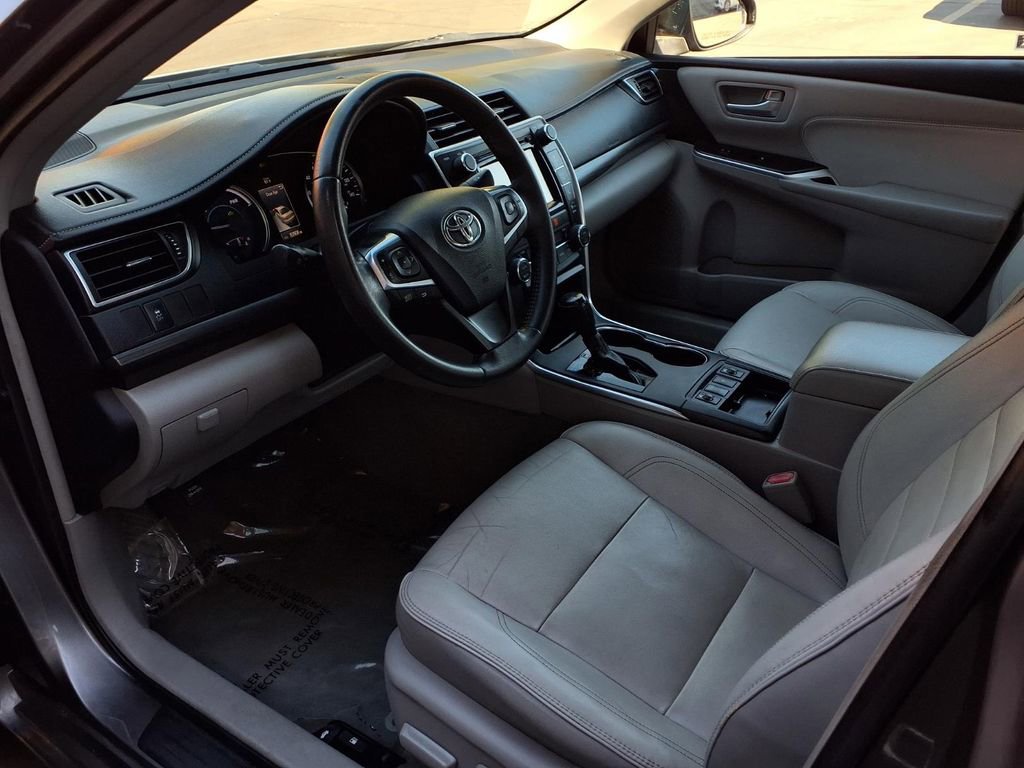 Certified 2017 Toyota Camry XLE w/ Moonroof Package image 15