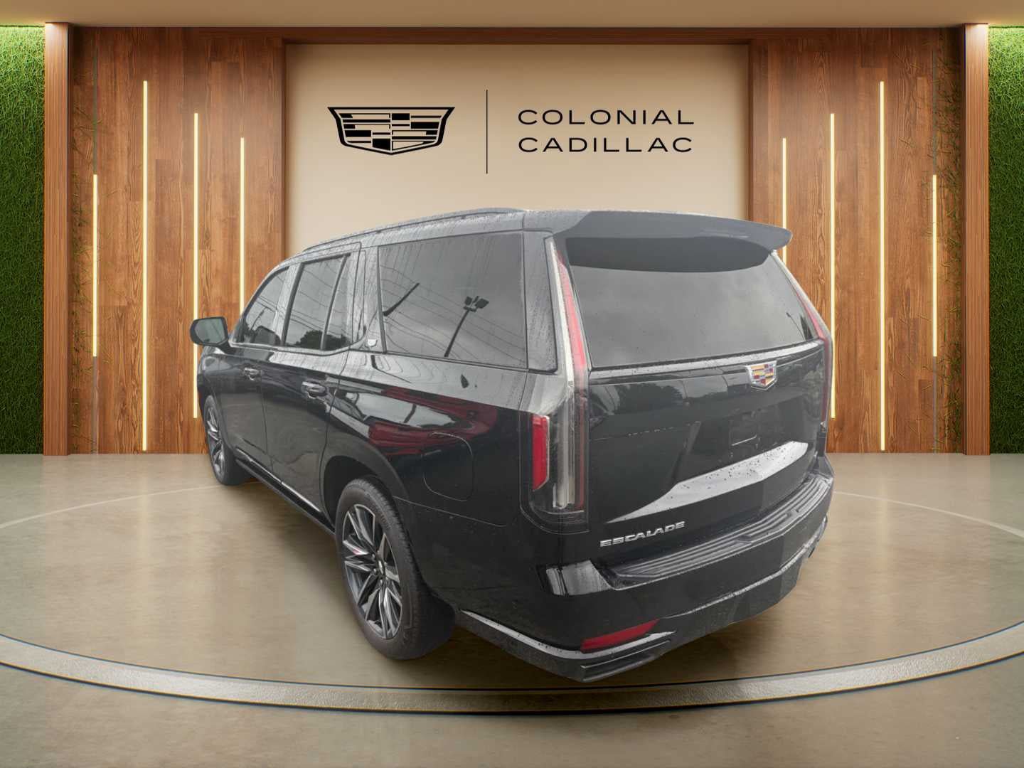 Certified 2023 Cadillac Escalade Sport Platinum w/ LPO, Floor Liner Package AWD/4WD image 4