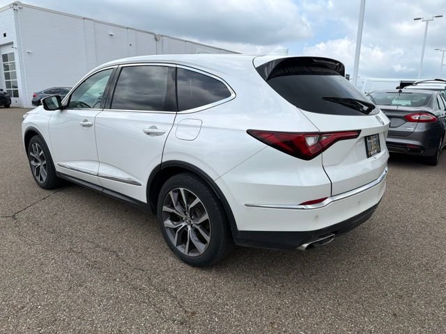 Used 2023 Acura MDX SH-AWD w/ Technology Package image 4