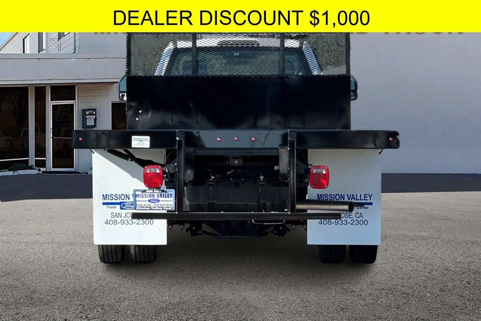New 2024 Ford F550 2WD Regular Cab Super Duty image 5